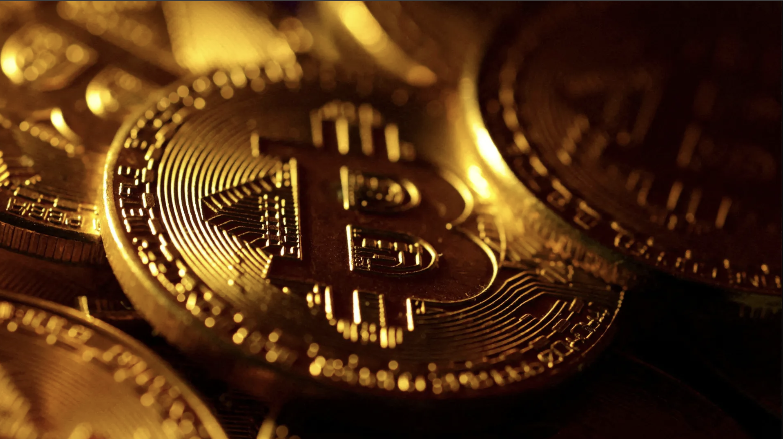 Itaú vê tendência positiva para preço de criptos no médio e longo prazos.